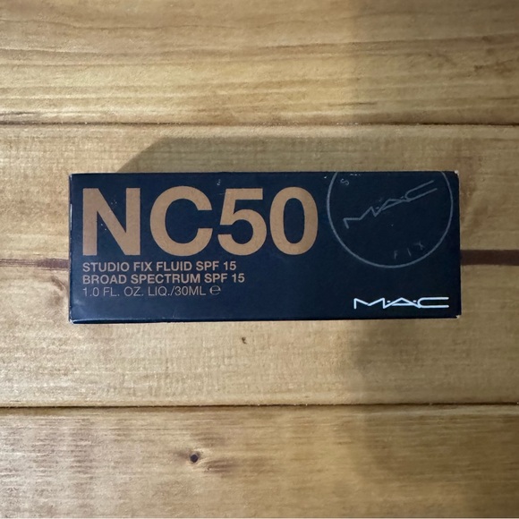 MAC Cosmetics Studio Fix Fluid SPF 15 Foundation - NC50 - Picture 1 of 1